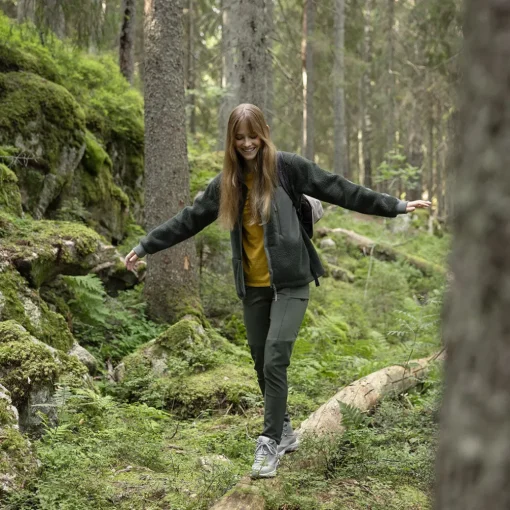 Hiker Naisten Trikoot